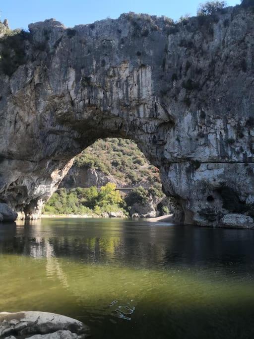 Lou Caladou Gite En Pierre Avec Bain A Remous Vallon-Pont-dʼArc Kültér fotó